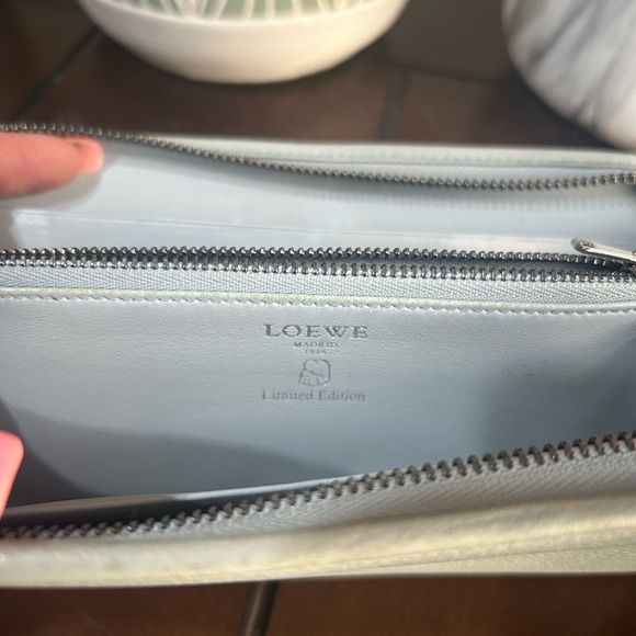 Loewe wallet leather light blue ‘Limited Edition’ - Picture 6 of 9